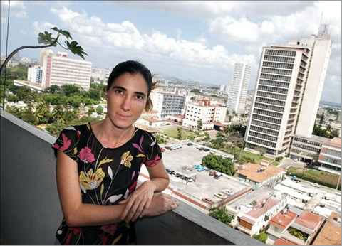 Yoani Sánchez, imagen tomada de cadal.org